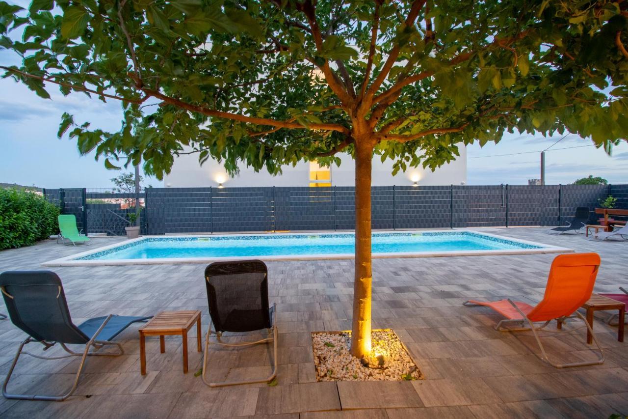 Apartments Bulli Trogir Bagian luar foto