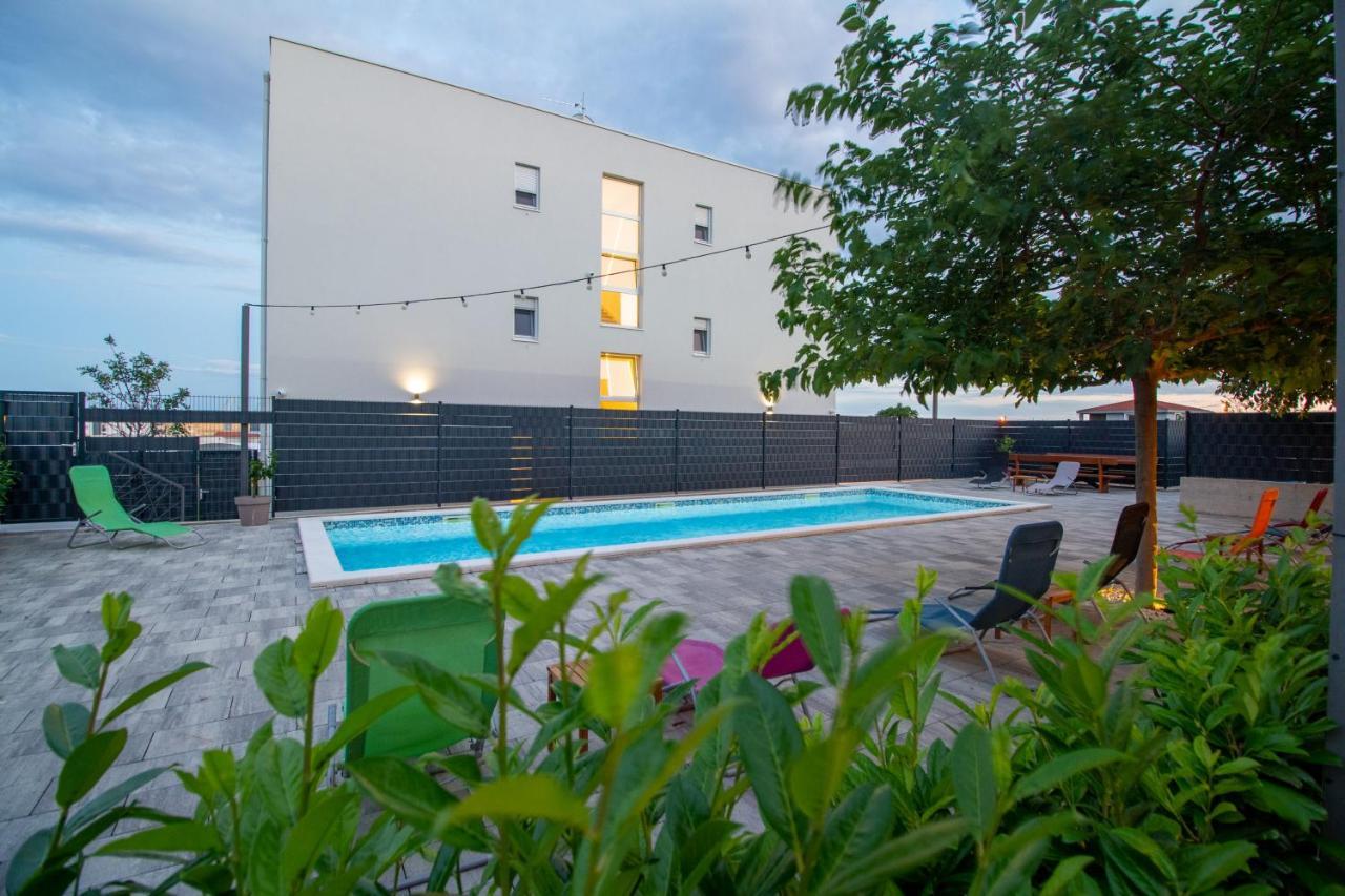 Apartments Bulli Trogir Bagian luar foto